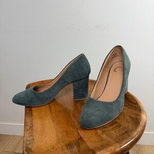 Elegant Green Women's Block Heel Shoes